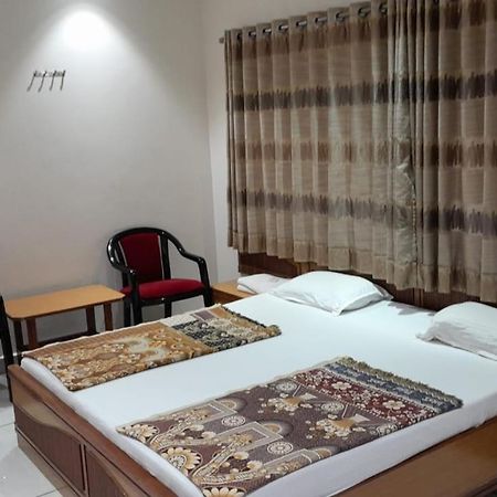 Hotel Ankit Virpur Bagian luar foto