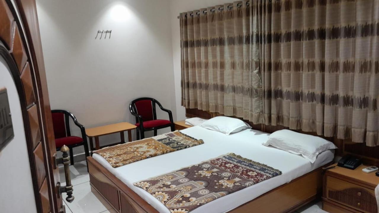 Hotel Ankit Virpur Bagian luar foto