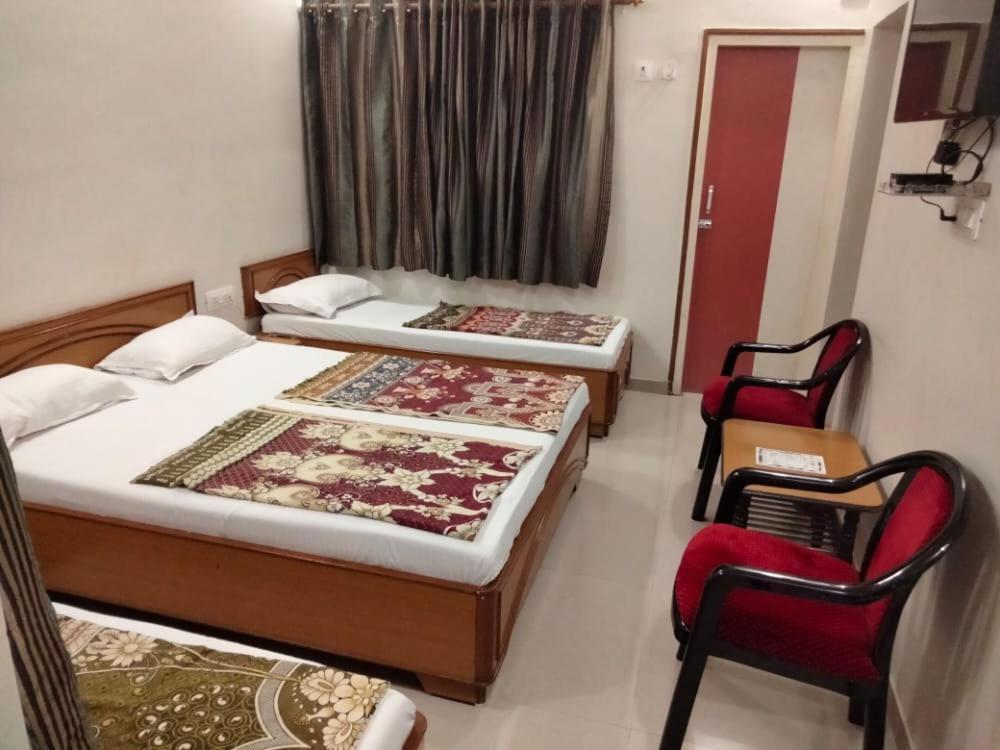 Hotel Ankit Virpur Bagian luar foto